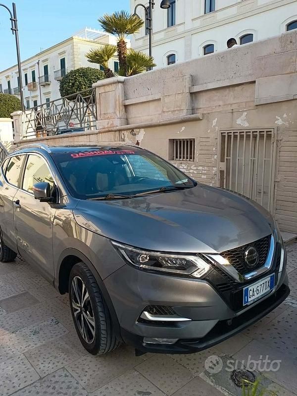 Gebraucht Nissan Qashqai 140 PS (102 kW) 2020 Grau SUV