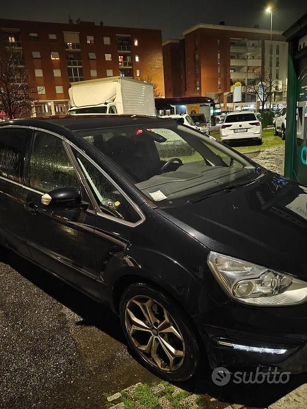 Usata Ford S-MAX Titanium 160 CV (117 kW) 2010 Nero Monovolume