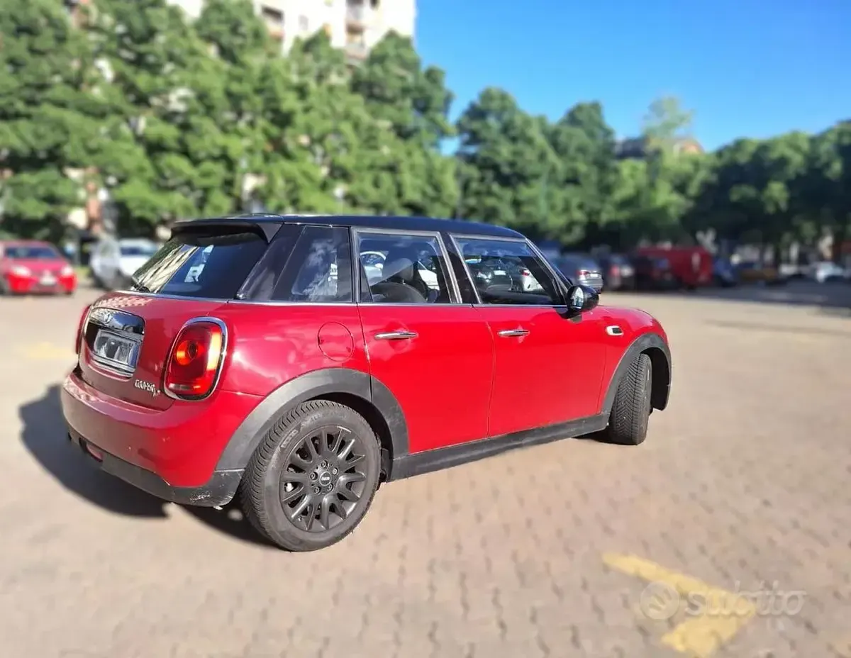 Occasion Mini Cooper D 116 PK (85 kW) 2016 Rood Hatchback