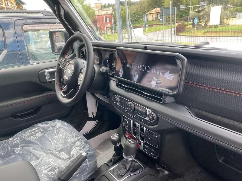 Usata Jeep Wrangler Unlimited Rubicon 272 CV (200 kW) 2024 Bright white SUV