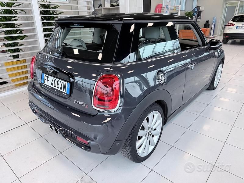Begagnad Mini Cooper S Hype 192 HK (141 kW) 2016 Grå Halvkombi