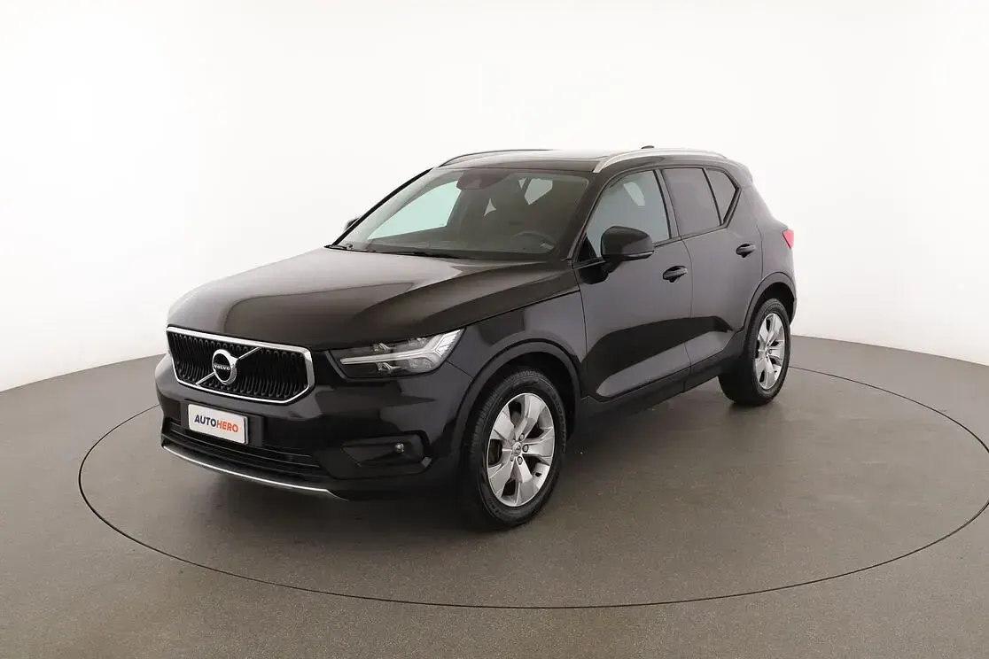 Usata Volvo XC40 Momentum 190 CV (139 kW) 2020 SUV
