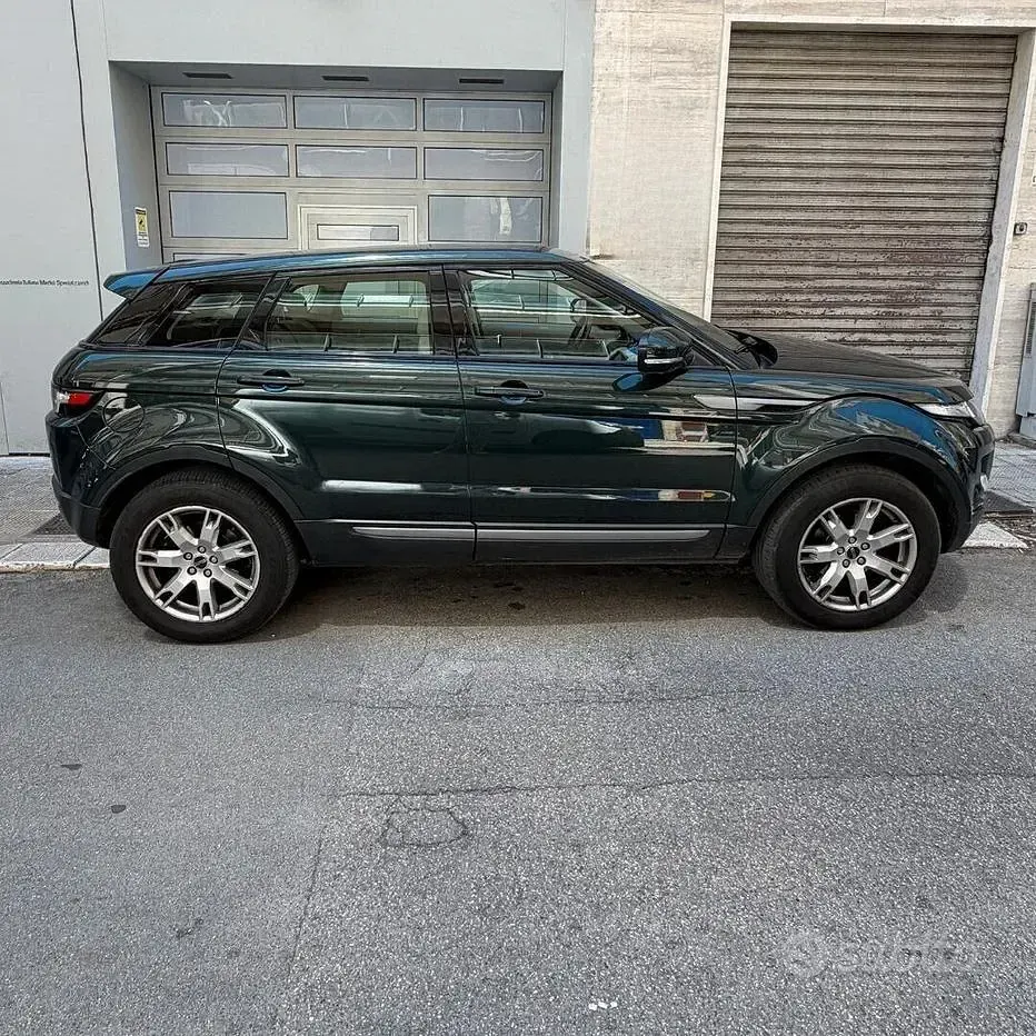 Usata Land Rover Range Rover evoque Prestige 150 CV (110 kW) 2011 Verde SUV