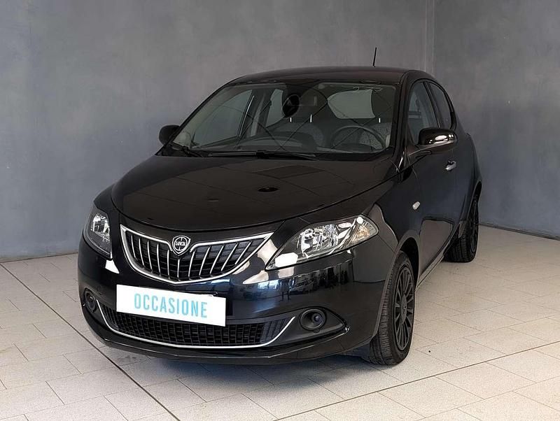 Nero Usata 2022 Lancia Ypsilon Silver Due volumi | 8280 € (Ottimo prezzo) - Immagine 1/3