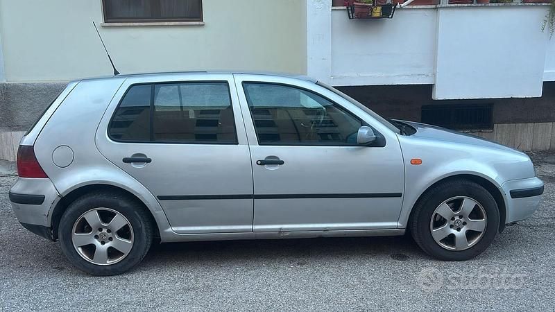 Usata VW Golf III 110 CV (80 kW) 1997 Grigio Berlina