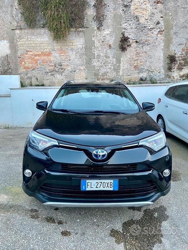 Usata Toyota RAV4 2017 Nero SUV