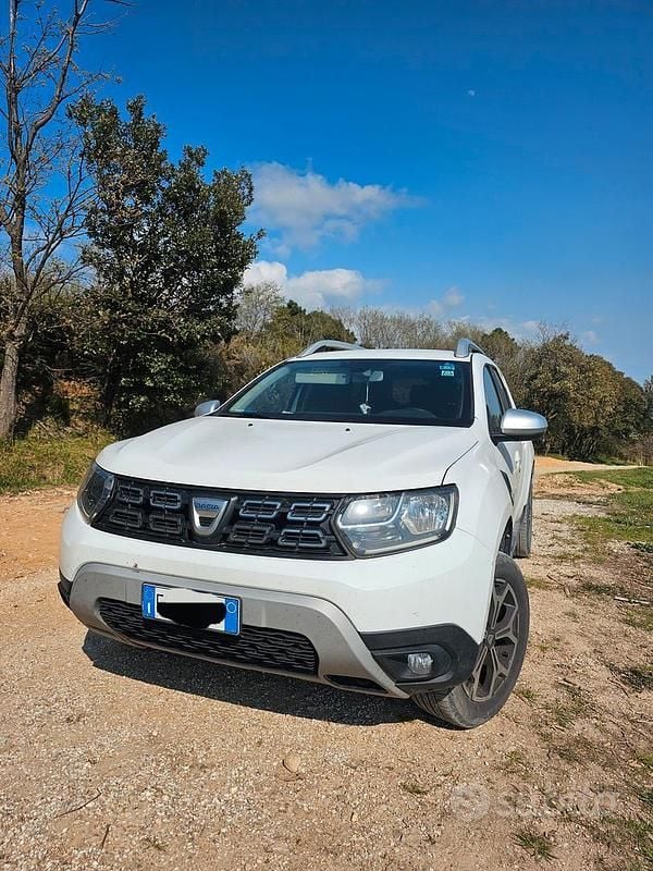 Usata 2019 Dacia Duster Prestige Tre volumi | 10.600 € (Buon prezzo) - Immagine 1/3