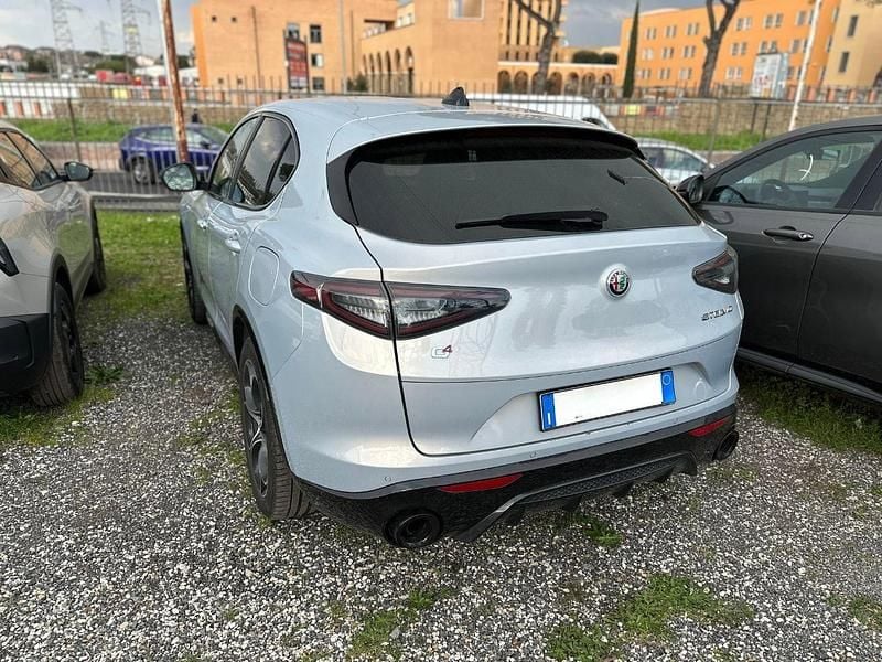 Occasion Alfa Romeo Stelvio Veloce 210 ch (154 kW) 2024 Gris SUV
