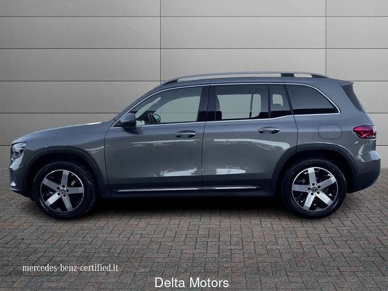Usata Mercedes GLB180 116 CV (85 kW) 2023 Grigio SUV