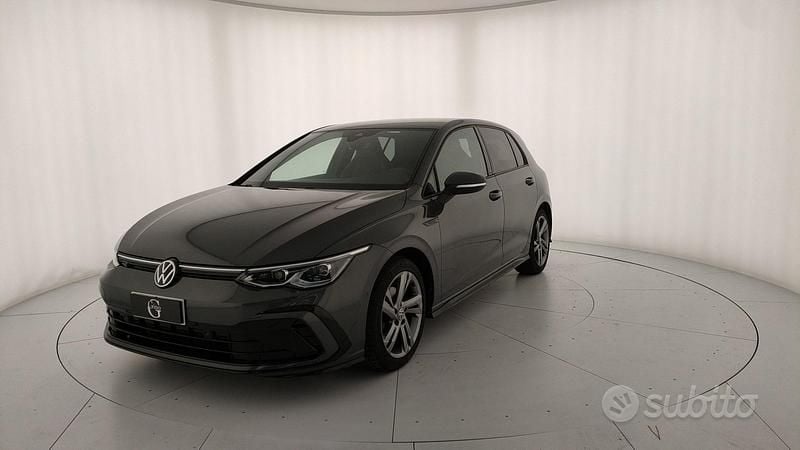 Grigio Usata 2021 VW Golf R-line Berlina | 23.400 € (Buon prezzo) - Immagine 1/4