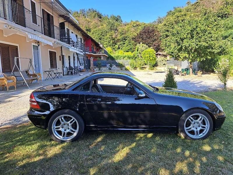Usata Mercedes SLK200 163 CV (119 kW) 2002 Cabrio