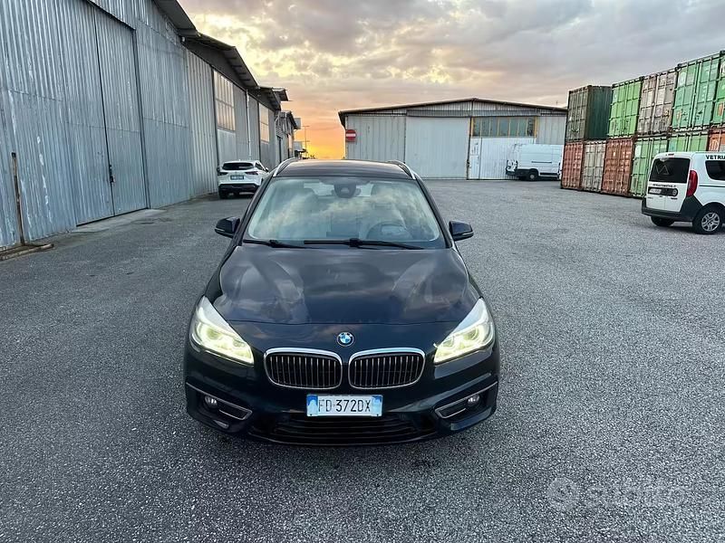 Usata BMW 220 Luxury Line 190 CV (139 kW) 2017 Blu Station wagon
