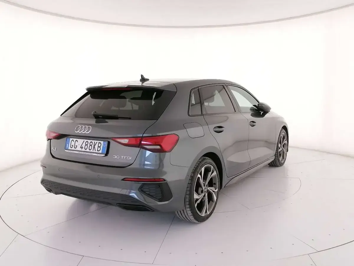 Usata Audi A3 S-Line 110 CV (80 kW) 2021 Grigio Berlina