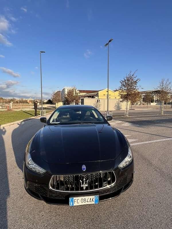 Usata Maserati Ghibli 250 CV (183 kW) 2016 Nero Berlina