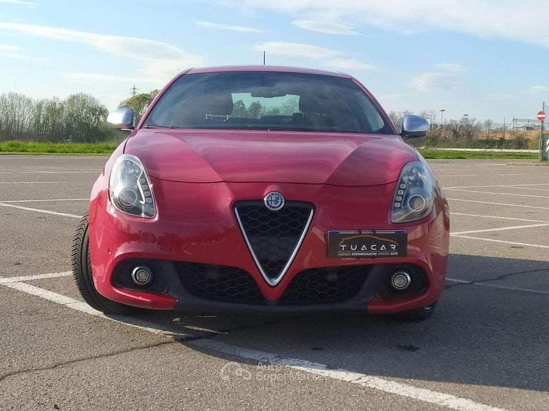 Usata Alfa Romeo Giulietta Super 120 CV (88 kW) 2016 Rosso Utilitaria