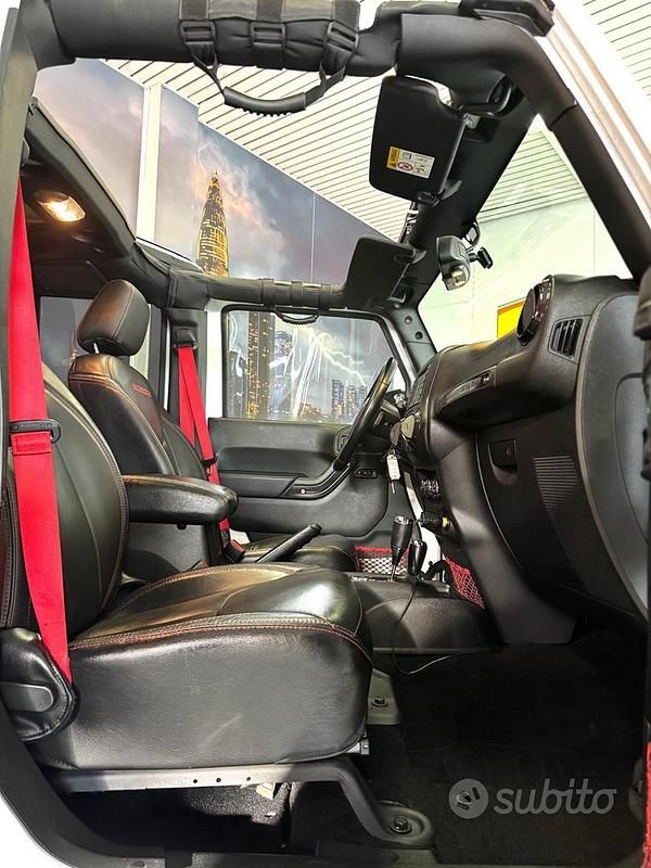 Usata Jeep Wrangler Unlimited Sahara 209 CV (153 kW) 2018 Bianco SUV