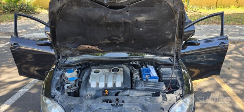 Usata Seat Leon 130 CV (95 kW) 2005 Nero Berlina