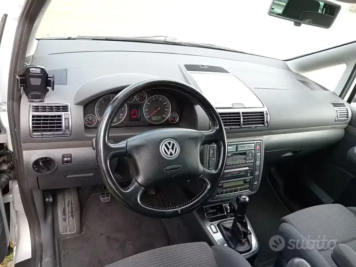 Usata VW Sharan 116 CV (85 kW) 2000 Grigio Monovolume
