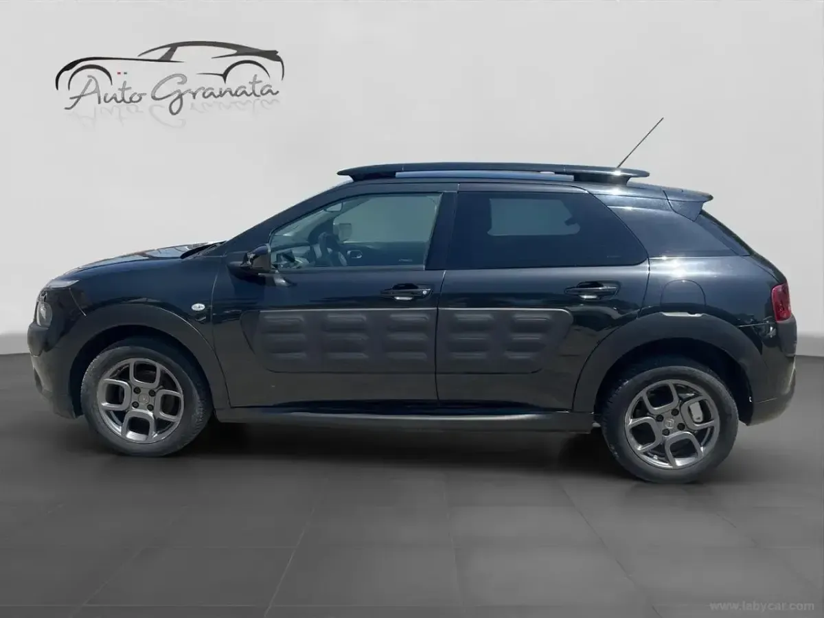 Usata Citroën C4 Cactus Shine 92 CV (67 kW) 2015 Nero Utilitaria