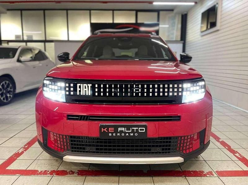 Usata Fiat Grande Panda La Prima 101 CV (74 kW) 2025 Rosso Utilitaria