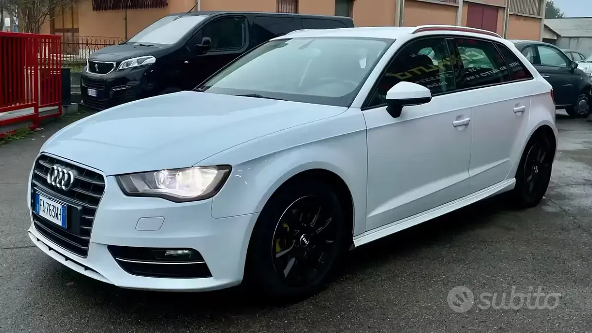 Usata Audi A3 Attraction 110 CV (80 kW) 2014 Bianco Berlina