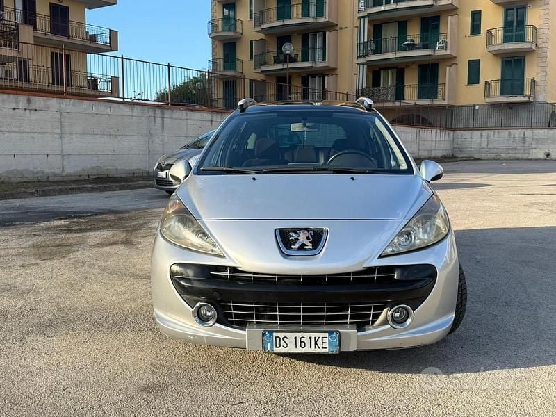 Usata Peugeot 207 109 CV (80 kW) 2008 Grigio