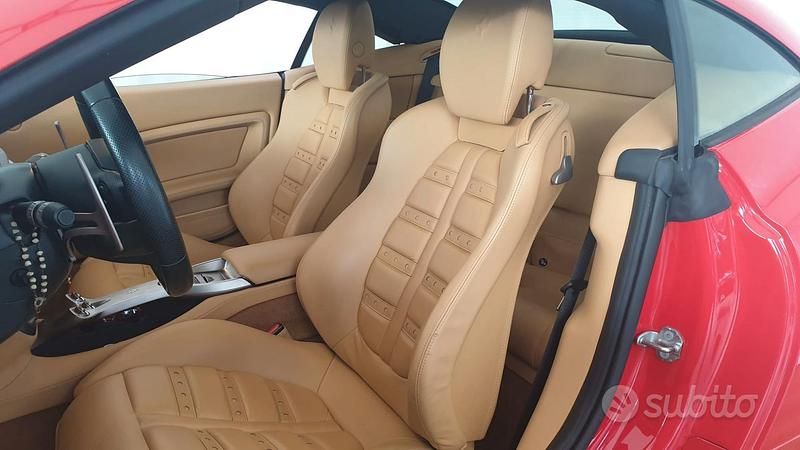 Usata Ferrari California 490 CV (360 kW) 2010 Rosso Cabrio