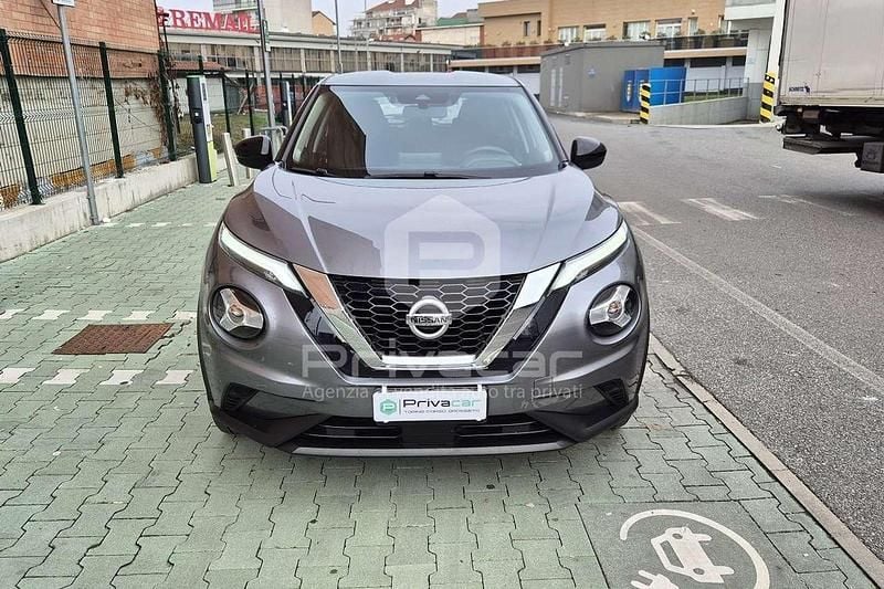 Usata Nissan Juke Acenta 114 CV (83 kW) 2022 Grigio SUV