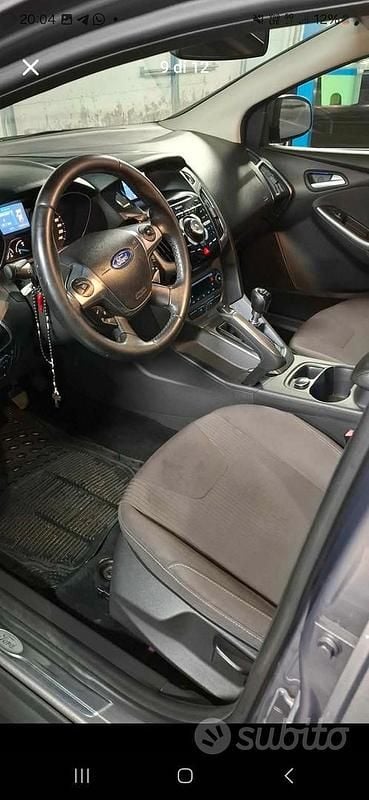 Usata Ford Focus 115 CV (84 kW) 2012 Grigio Berlina