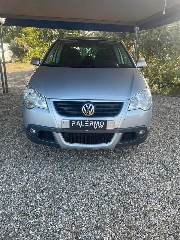 Usata VW Polo Highline 85 CV (62 kW) 2009 Grigio Berlina