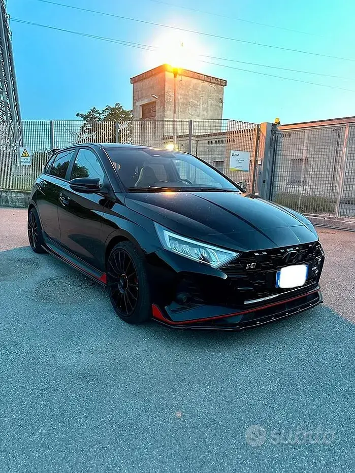 Usata Hyundai i20 204 CV (150 kW) 2023 Nero Utilitaria