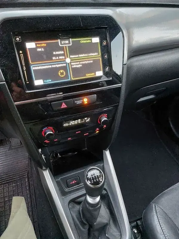 Usata Suzuki Vitara 120 CV (88 kW) 2016 Bianco SUV