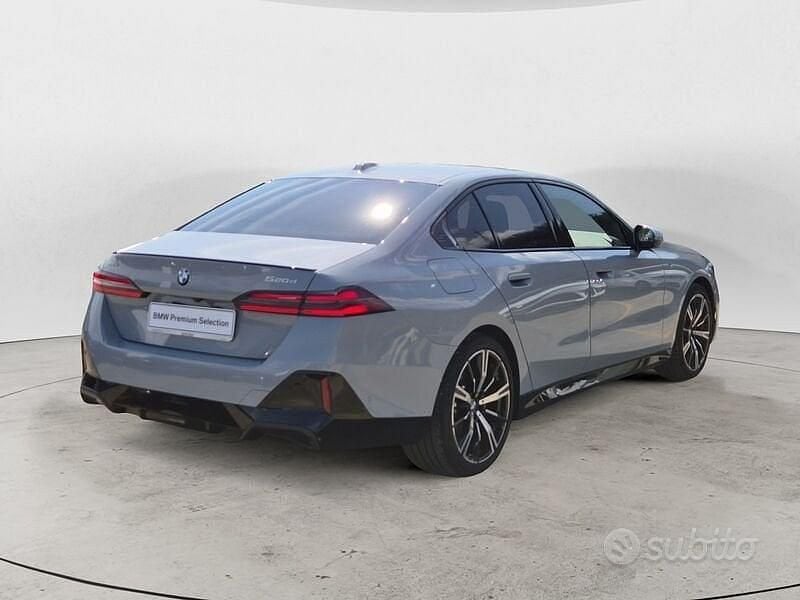 Usata BMW 520 M Sport 2025 Grigio Berlina