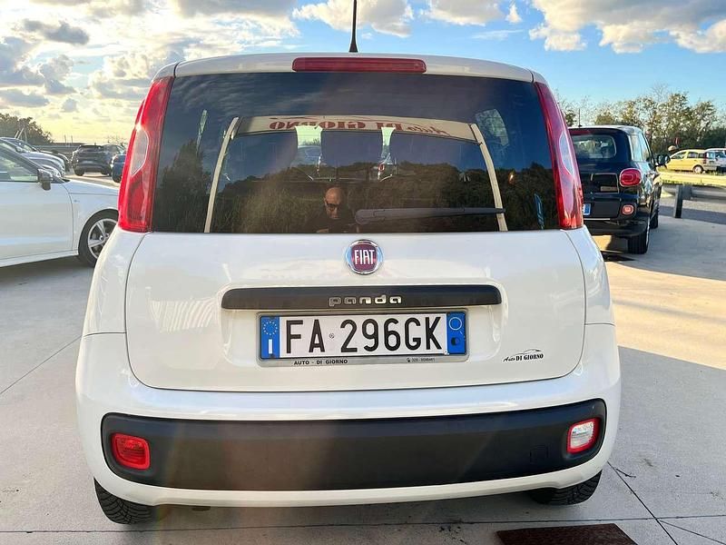 Bianco Usata 2015 Fiat Panda Tre volumi | 8800 € (Molto cara) - Immagine 1/4