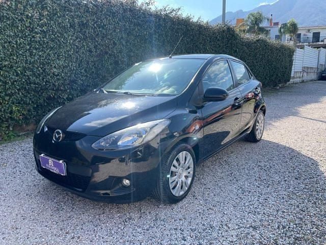 Usata Mazda 2 75 CV (55 kW) 2008 Nero Utilitaria
