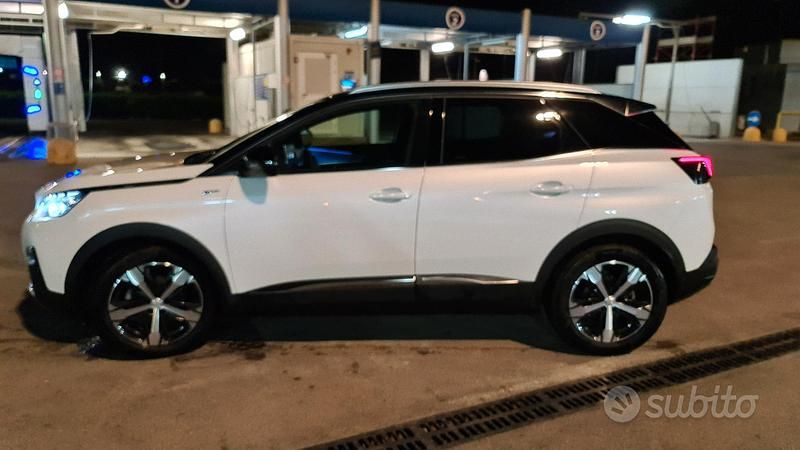 Bianco Usata 2020 Peugeot 3008 GT SUV | 22.900 € (Buon prezzo) - Immagine 1/4
