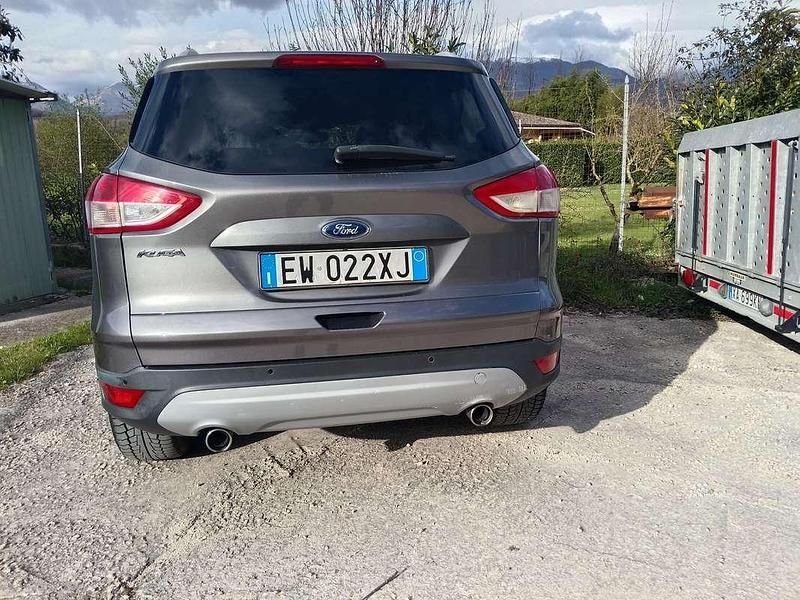 Usata Ford Kuga Titanium 163 CV (119 kW) 2014 Grigio SUV