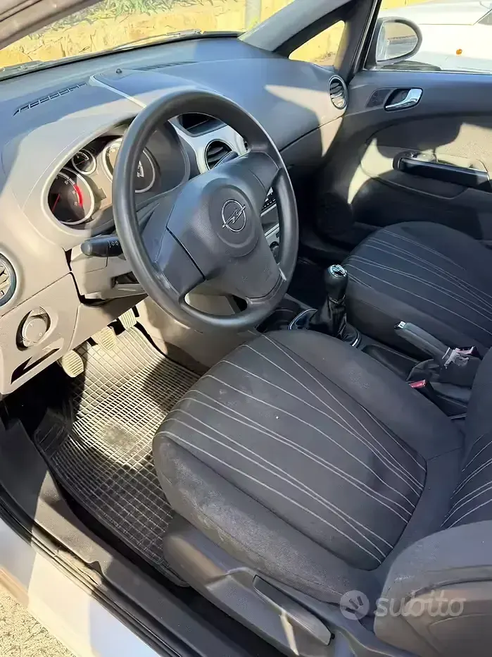 Usata Opel Corsa 80 CV (58 kW) 2007 Grigio Utilitaria