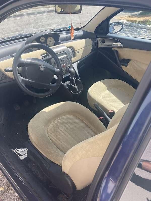 Usata Lancia Ypsilon 60 CV (44 kW) 2004 Utilitaria