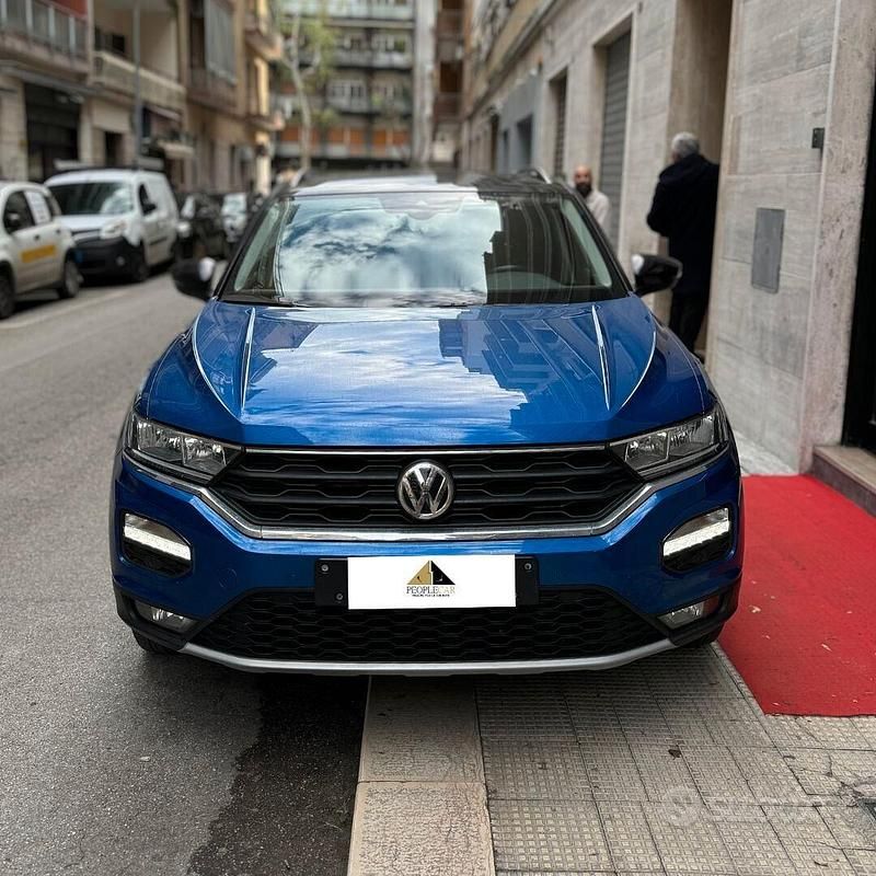 Usata VW T-Roc 150 CV (110 kW) 2018 Blu SUV