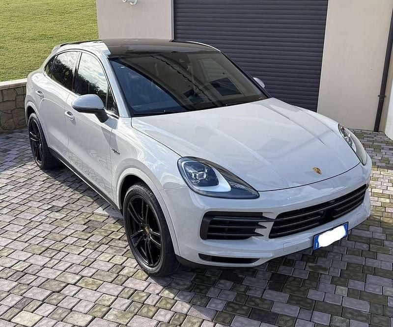 Usata Porsche Cayenne Coupe Platinum Edition 340 CV (250 kW) 2022 Coupé