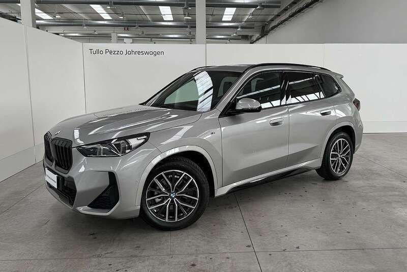 Space silber metal Usata 2024 BMW X1 M Sport SUV | 48.800 € (Molto cara) - Immagine 1/4