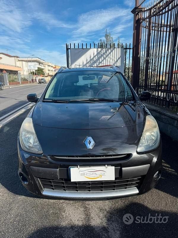 Usata Renault Clio GrandTour 85 CV (62 kW) 2010 Nero Station wagon