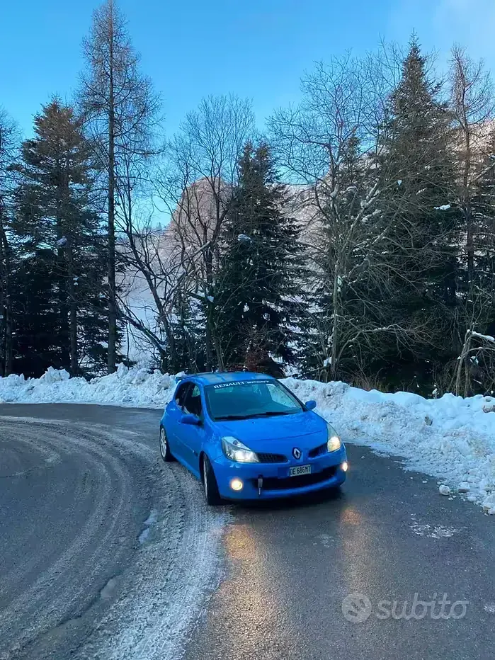 Usata Renault Clio III Luxe 200 CV (147 kW) 2007 Bluazzurro Berlina