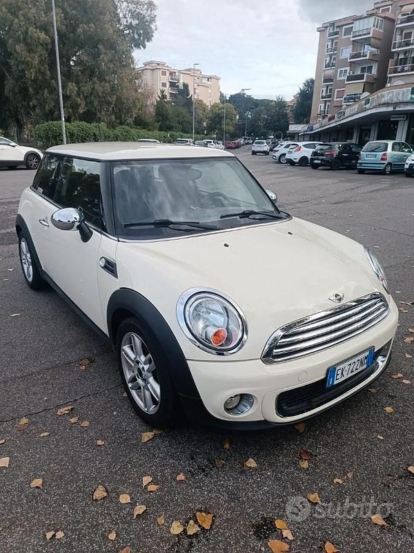 Usata Mini ONE 75 CV (55 kW) 2011 Bianco Utilitaria