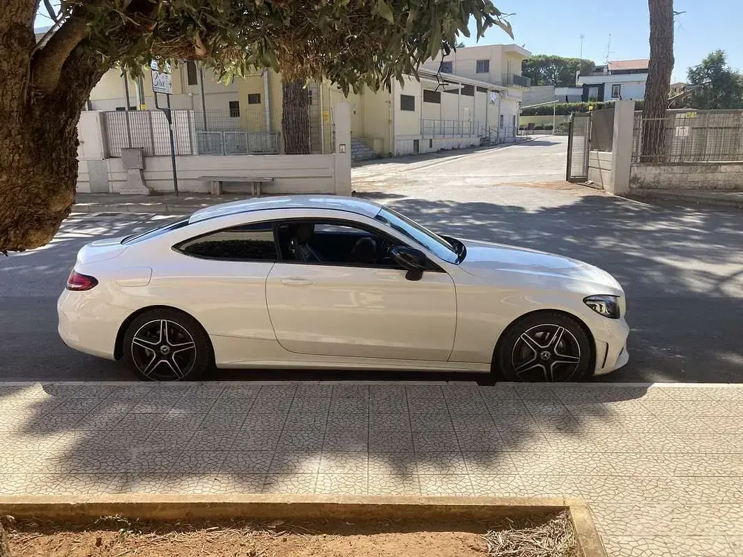 Usata Mercedes C200 Premium Plus 184 CV (135 kW) 2019 Coupé
