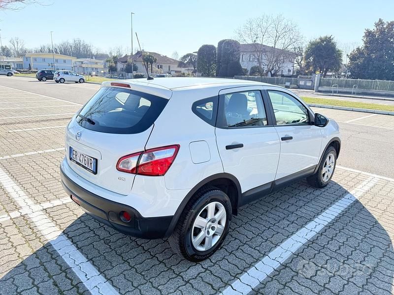 Usata Nissan Qashqai Tekna 110 CV (80 kW) 2013 Bianco SUV