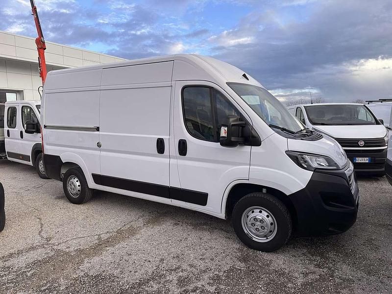 Usata Peugeot Boxer 140 CV (102 kW) 2021 Bianco Furgone