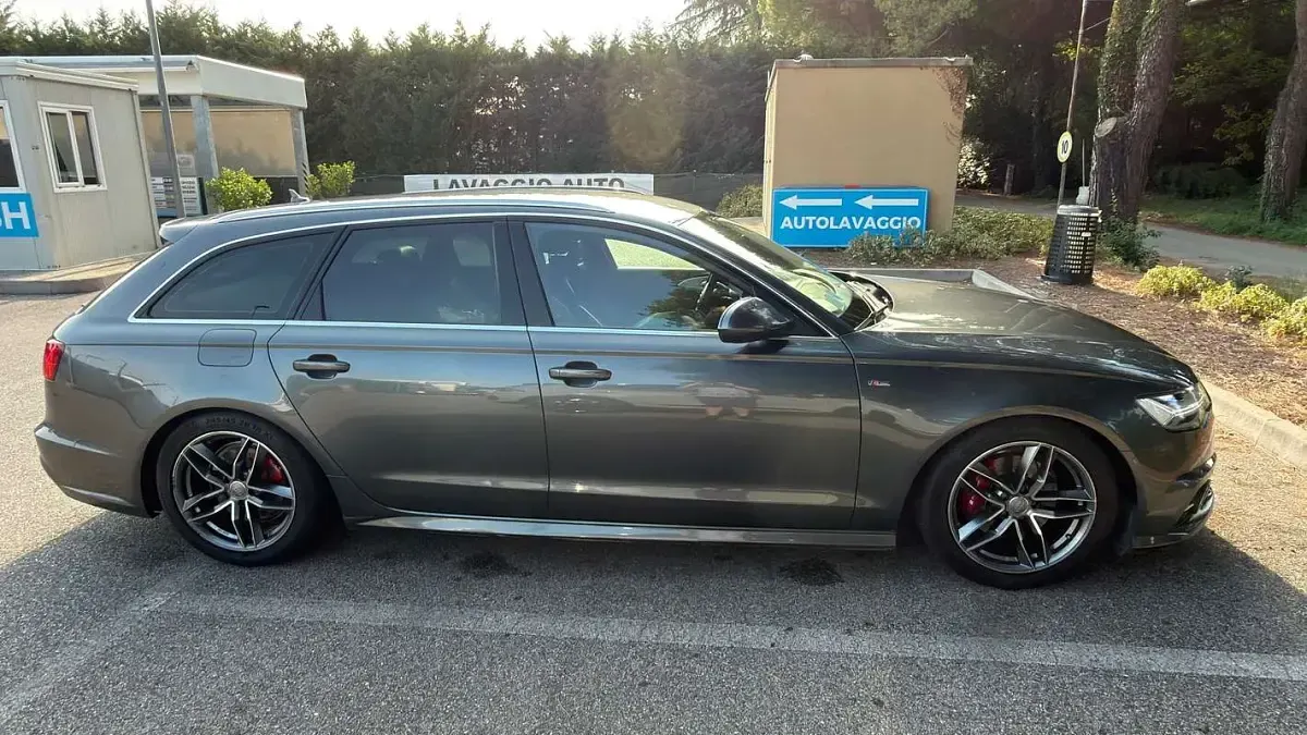 Usata Audi A6 Business Plus 190 CV (139 kW) 2018 Grigio Station wagon