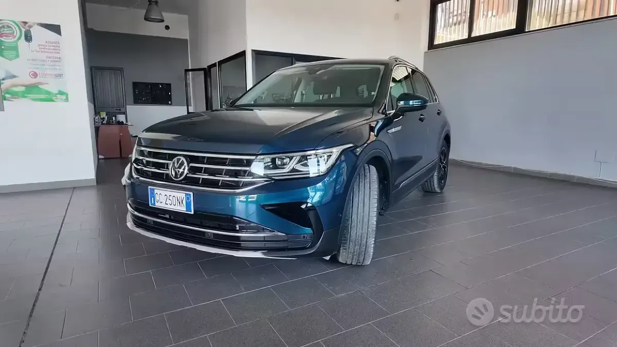 Usata VW Tiguan Elegance 150 CV (110 kW) 2020 Verde SUV
